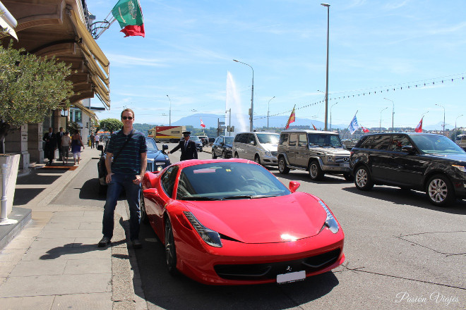 Ferrari en Ginebra, Suiza.