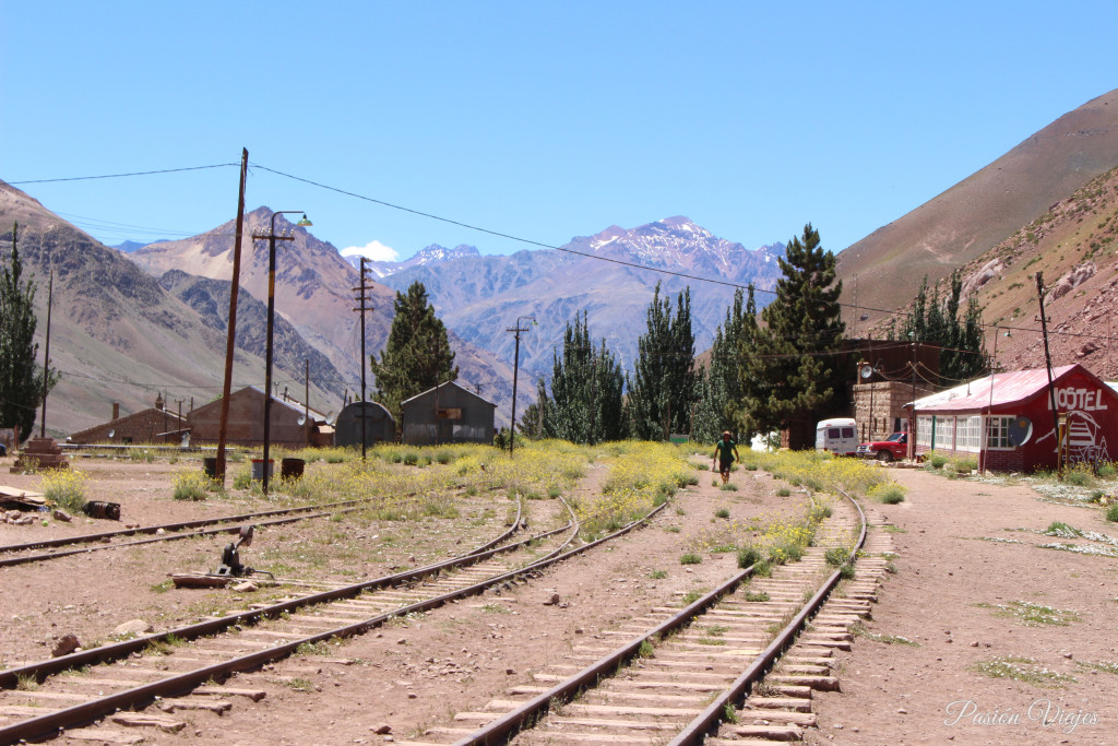 Ruinas de las vías del Ferrocarril Transandino Los Andes