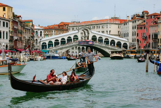 Góndola en Venecia, Italia.