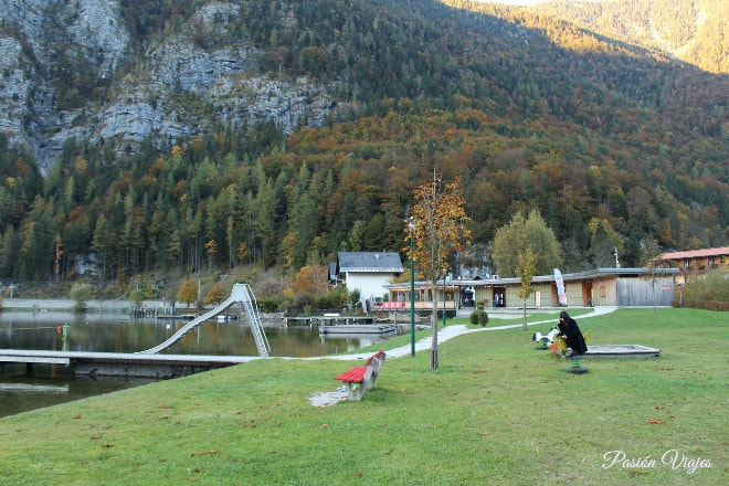 Vistas al lago en Obertraun.