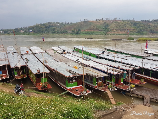 Slow Boats en el Puerto de Huay Xai.