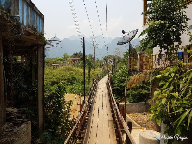 Puentes de madera en Vang Vieng.