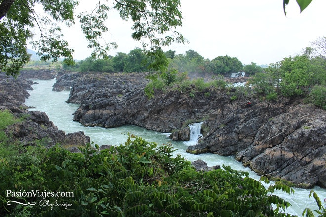 Cascadas Liphi (Somphamit Waterfall) en la isla de Don Khon.