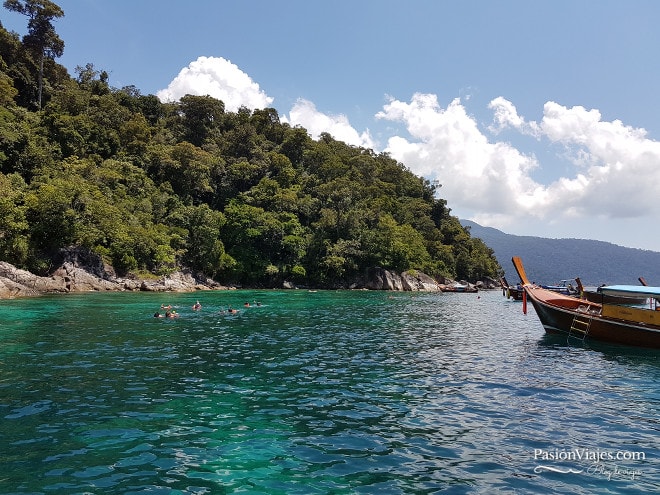 Cuarta parada del tour para hacer snorkeling en Koh Yang.