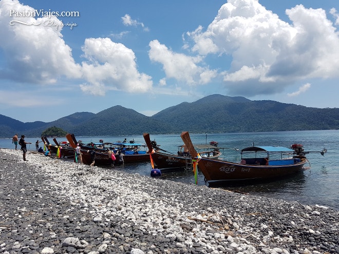 Playa de piedras en Koh Hin Ngam.