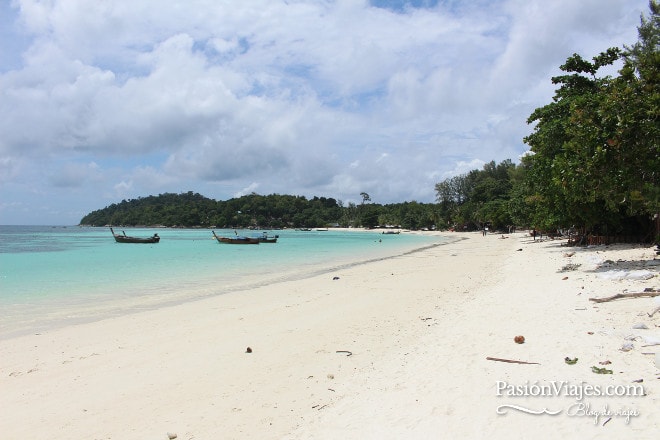 Playa de Pattaya en Koh Lipe, Tailandia.